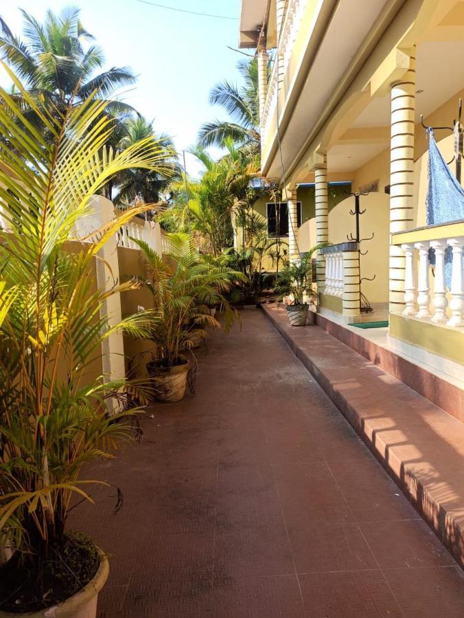 Regina Residency Inn ปาโลเลม ภายนอก รูปภาพ