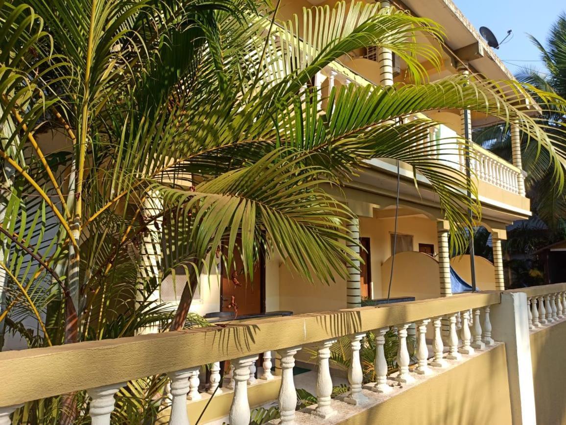 Regina Residency Inn ปาโลเลม ภายนอก รูปภาพ